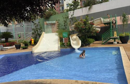 Flat Familiar a 400 metros do Hot Park com Piscinas e Conforto - Foto 42