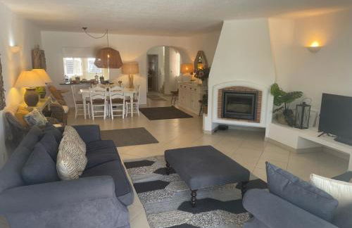 Villa Carlos - Photo 2