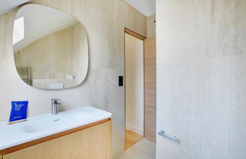 Apt a c 1BR 2P - Saint-Lazare Les Champs Elysée - Foto 5