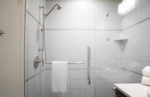 Downtown Luxury 1BR Loft - Foto 10