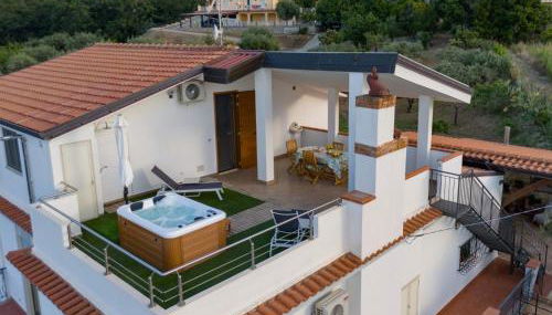 Loft incantevole con idromassaggio esterno privato - Foto 3