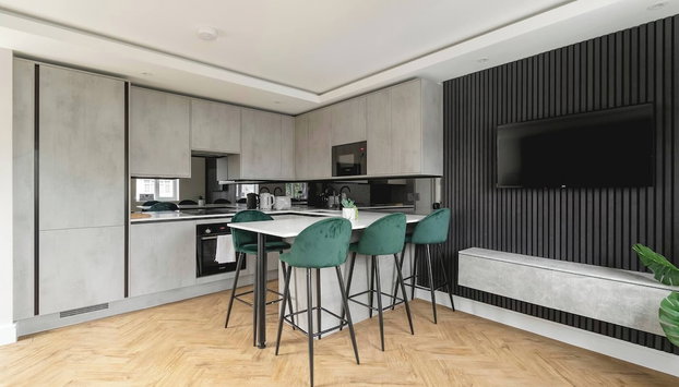 Skyvillion -COZY & AMAZING King 1Bed Apartment in London Cockfosters Mins to Tube - Foto 2, Imagen principal