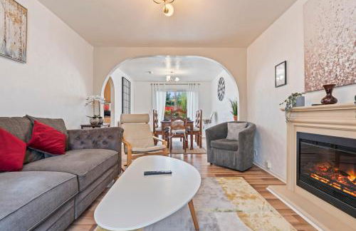 Spacious White House with parking, garden, Wi-Fi - Photo 13