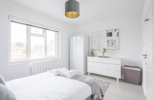 Lovely 2 bedroom apartment - ideal location - Photo 6