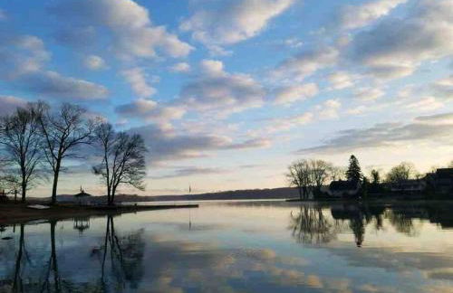 Waterfront Home on Bantam Lake with Private Beach - Foto 24