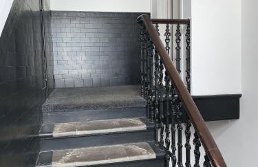 The Village Tavern Apartment - Photo 6