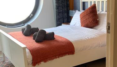 Leeds City Centre luxury 2 bed apartment sleeps 6 fantastic views - Foto 3