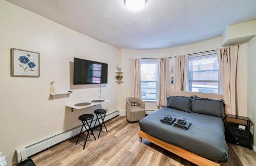 Cozy Studio near MassArt & Longwood, 3-Min Walk to T - Foto 1