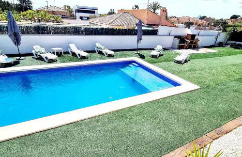 The Grand Pool Chalet and BBQ - Photo 12