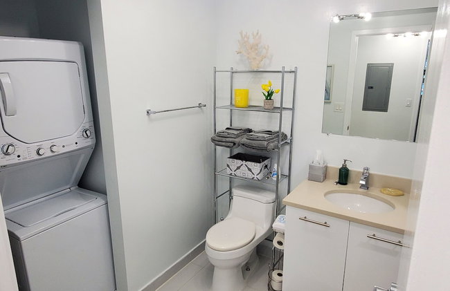 Beautiful 1BD 1BTH at Midblock FREE PARKING - Foto 29
