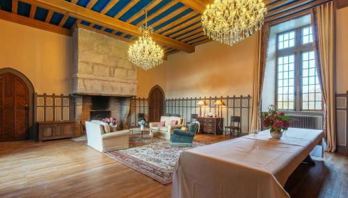 Château de Marigny - Piscine Privée 8000m2 Jardin - Photo 2