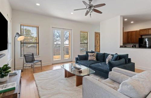 Bright Home in East ATX - 3BR - Cowboy Pool - Foto 8