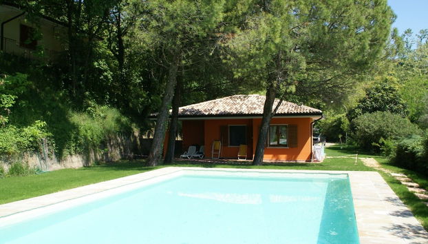 Bungalow in Garda With Pool & Wine Nearby - Foto 5, Piscina