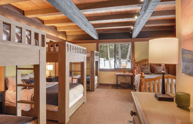 Joy on the River Stunning Waterfront Home for 10 - Foto 7