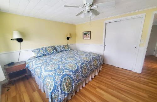 Pillsbury Point Cottage on West Lake Okoboji - Photo 11