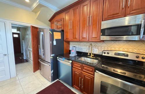 Gorgeous Beautiful House 4BR with Parking - Foto 11