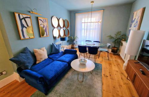 Gorgeous Hyde Park Home with Lift-Elevator Access & Nice View - Foto 13