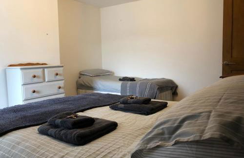 Sweet Caroline at Longton. Great location for Stoke on Trent, The Potteries and Alton Towers. - Foto 4