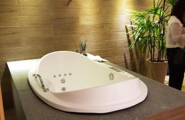 Aconchego vista mar - apartamento novo e moderno - Foto 7