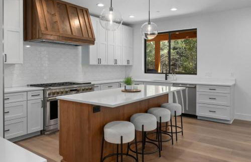 Old Grove Retreat in Suncadia- Gourmet Kitchen, Hot Tub, BBQ, Firepit, Outdoor Seating, Smart TVs, Hi-speed Wi-Fi - Foto 7