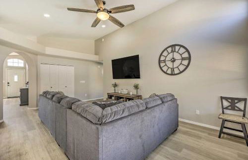 Patio and Fenced Yard Family Retreat in Phoenix! - Foto 9