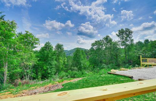 Hot Tub & Mtn Views: Pet-Friendly Englewood Cabin - Photo 24