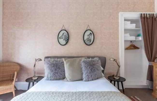 Maya's Glasgow Holiday Homes - Photo 18