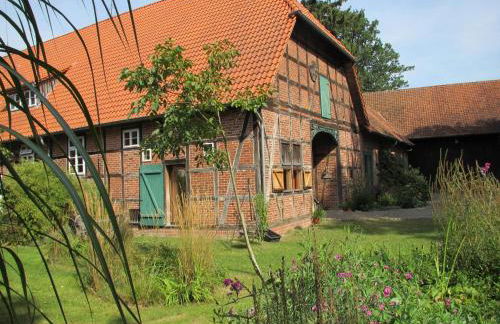Historic Farmhouse in Hohnebostel with Garden near Lake - Foto 8