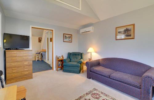 Mountain Retreat with Loft, Fire Pit, and Grill - Foto 3