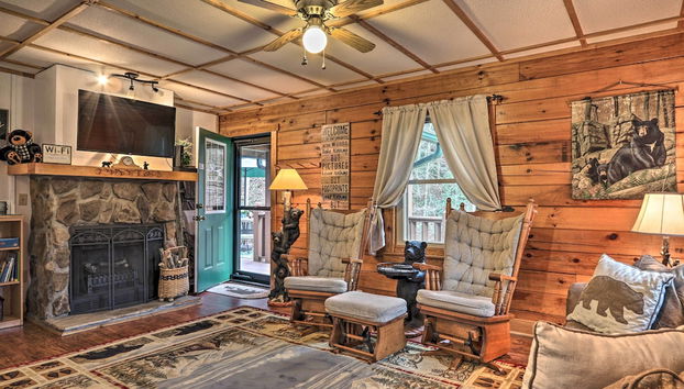 Smoky Mountain 'cozy Cove' Cabin: Deck & Fire Pit - Foto 2, Imagen principal