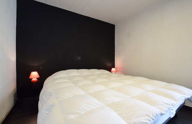 Luxury Villa With Pool - Photo 4