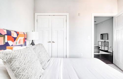 TWO CozySuites Charming Music Row Condos with parking - Foto 32