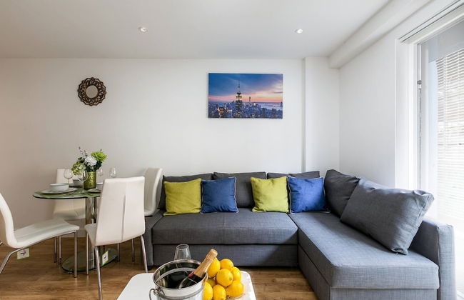 Skyvillion - Tower Point Enfield 2bed Wbalcony - Foto 1