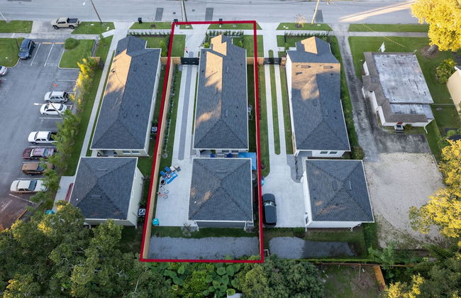 Brand New Modern Pet Friendly Zen Home W/ Private Home Theater & Hot Tub! 2 Bedroom Home by RedAwning - Photo 62