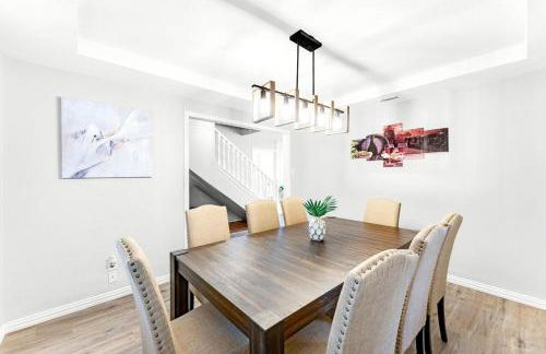 Hot Tub, 4BR with pool table, Pingpong, Air Hockey - Foto 23