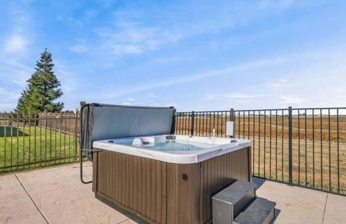 Luxury 4 Acre Estate - Pickleball, Pool, Hot Tub! - Foto 23