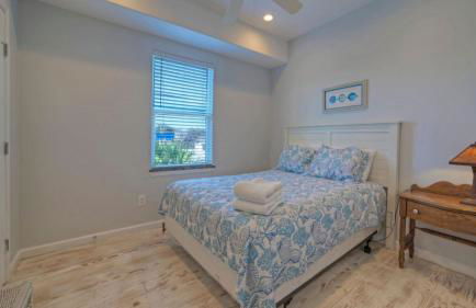 Sleeps 26 2 Homes w/ Waterfront Pool + Boat Dock Laguna Village Escape - Foto 50