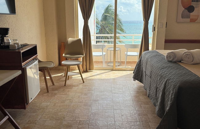 Luciana Hotel & Beach Club - Photo 20