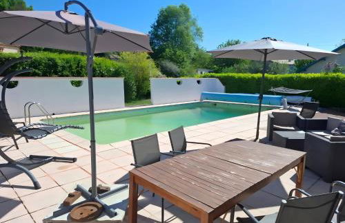 Villa in St Denis with Pool & Pyrenees View - Foto 4
