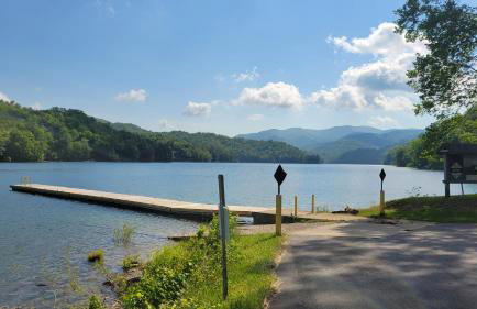 Mountain Lake Retreat I Getaway with Stunning Views - Foto 20