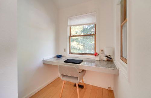 Near Dtwn and Pioneer Park Home with Furnished Patio - Foto 20