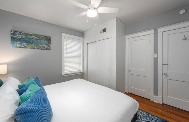 Central Garden Getaways Corp Rentals by NamaStay - Photo 2