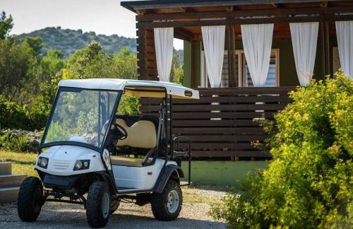 Cozy and Chic Little House with Pool Ivinj-2 - Foto 13