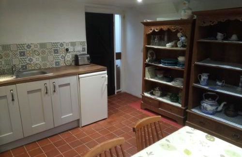 Swan walkers cottage - Photo 3