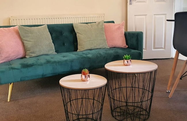 Spacious House in Stoke - Photo 20