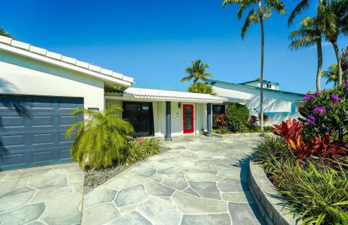 Waterfront Luxe 3BR, Pool, Hot Tub & Dock - Foto 40