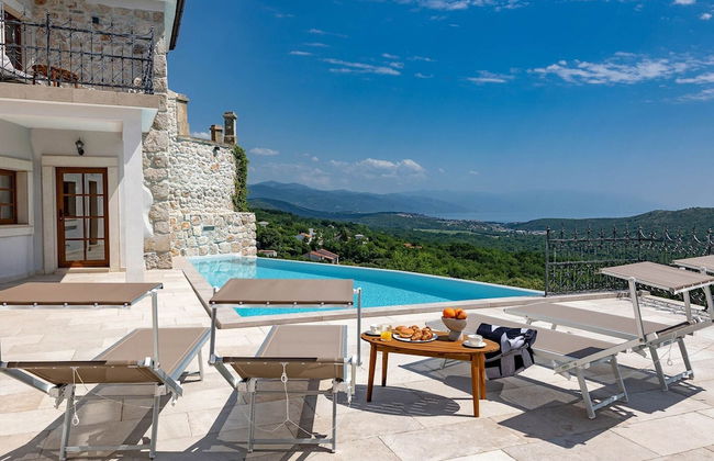 Amazing Villa With Pool, Wellness and Stunning View - Foto 28