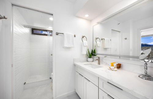 Diamond Head and Ocean views with King Bed and Parking - Foto 10