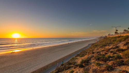 90 Walk Score - Steps to Beach & Dining - Reserved Parking - Foto 2