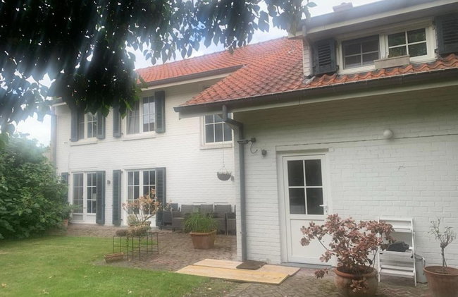 Charming Home w/ Garden - Foto 35